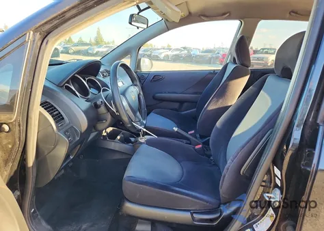 2007 Honda Fit S z USA, uszkodzony, nr VIN JHMGD38617S001085